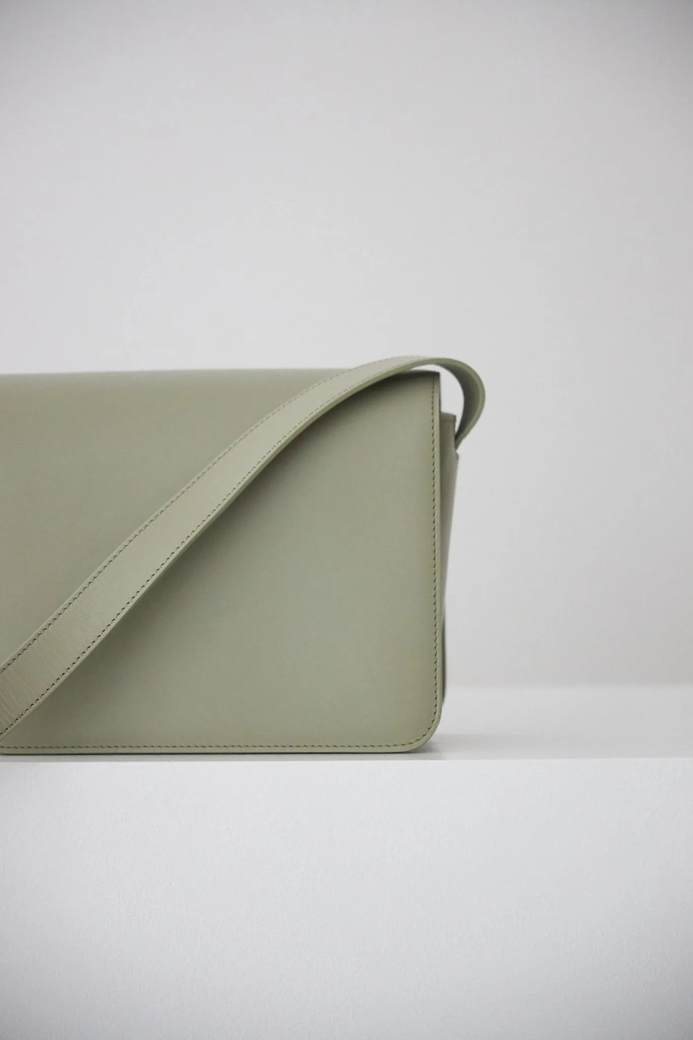 ANNIKA BAG - SALVIA VITELLO