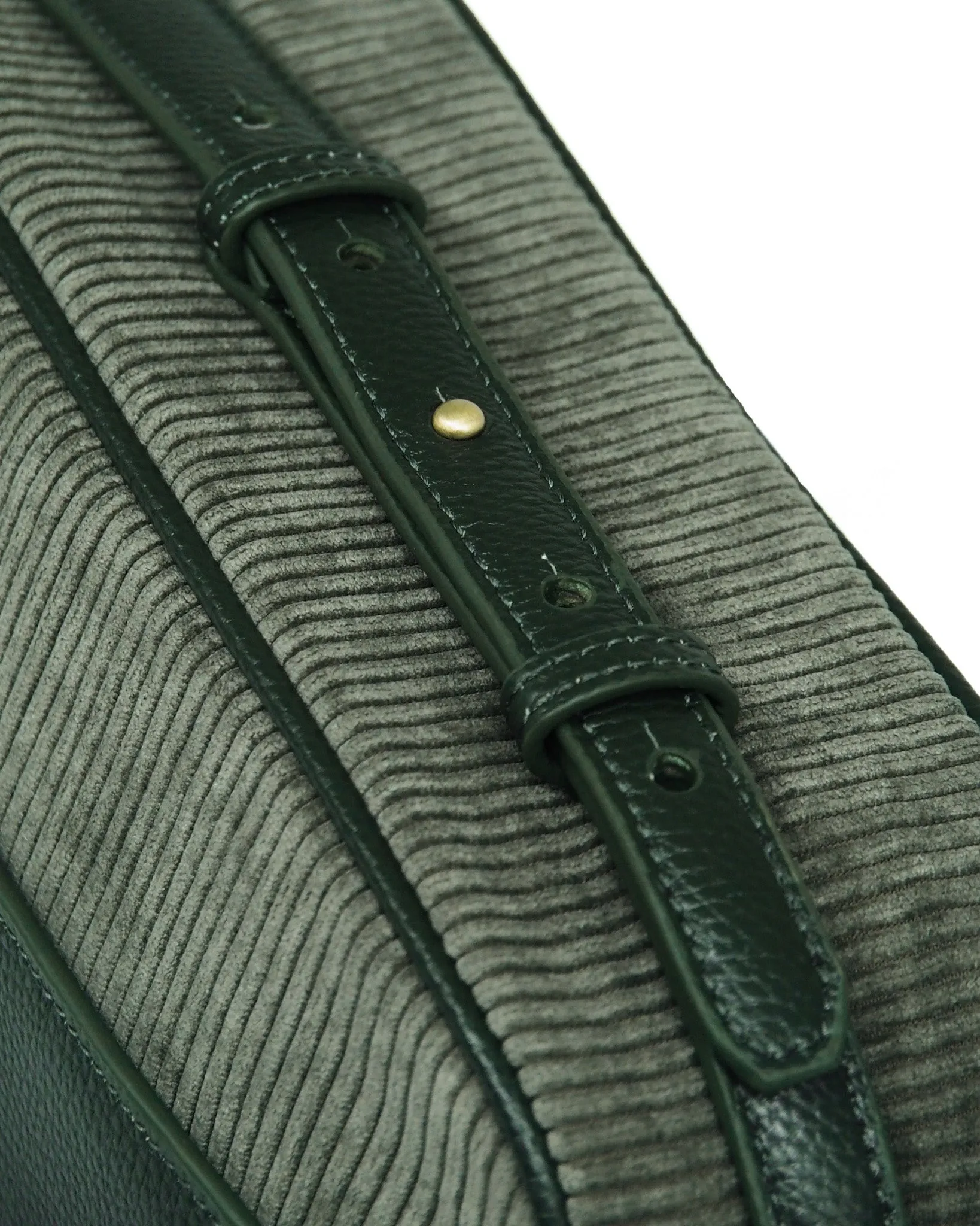 Corduroy Roamer Messenger (Forest/ Dark Green)