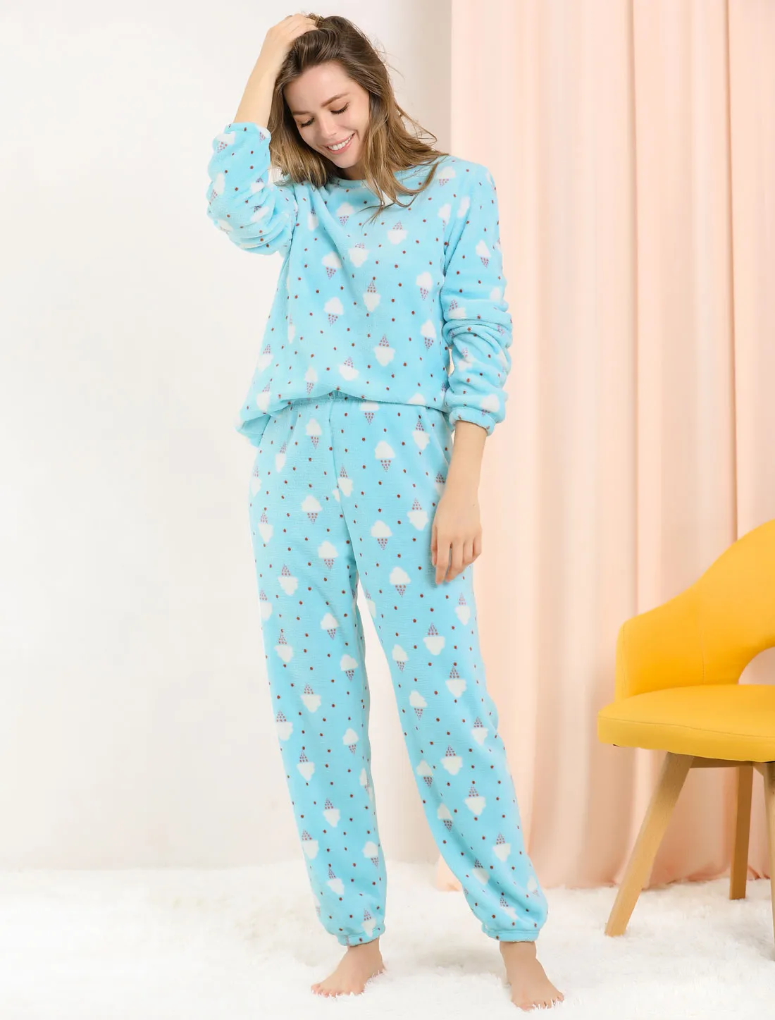 Cute Printed Long Sleeve Nightwear Flannel Pajama Sets Sleepwears