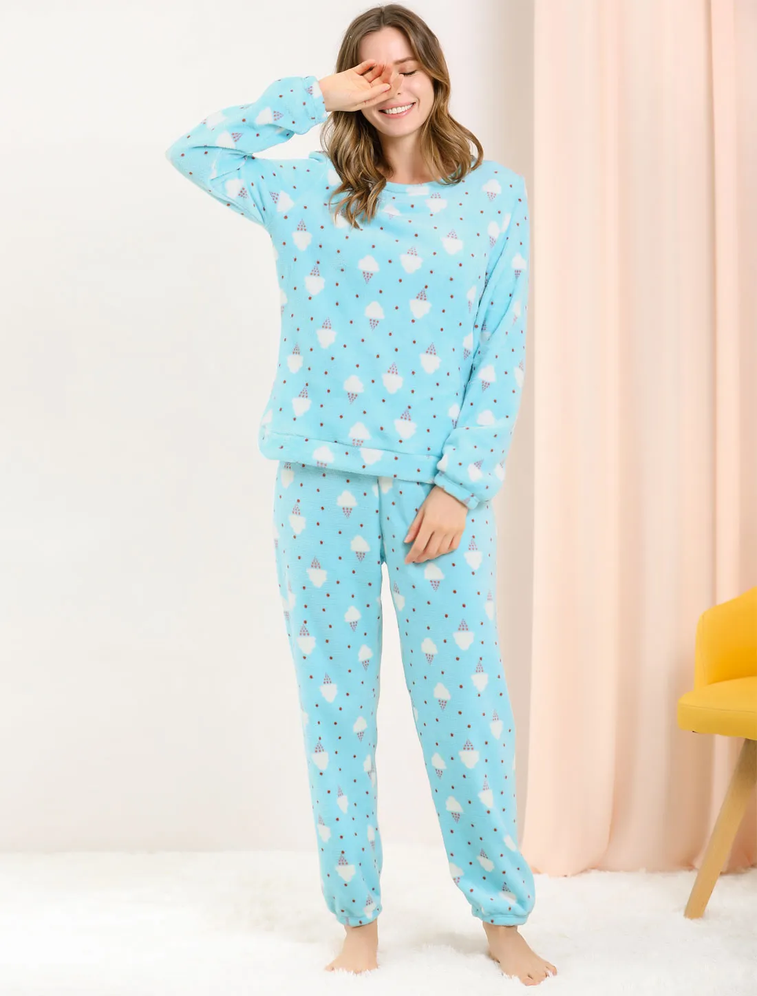 Cute Printed Long Sleeve Nightwear Flannel Pajama Sets Sleepwears
