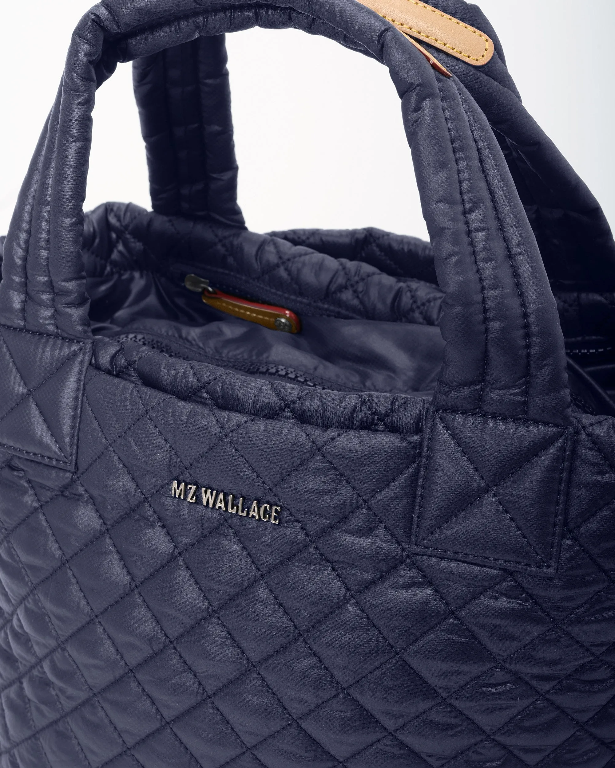 Dawn Small Metro Tote Deluxe
