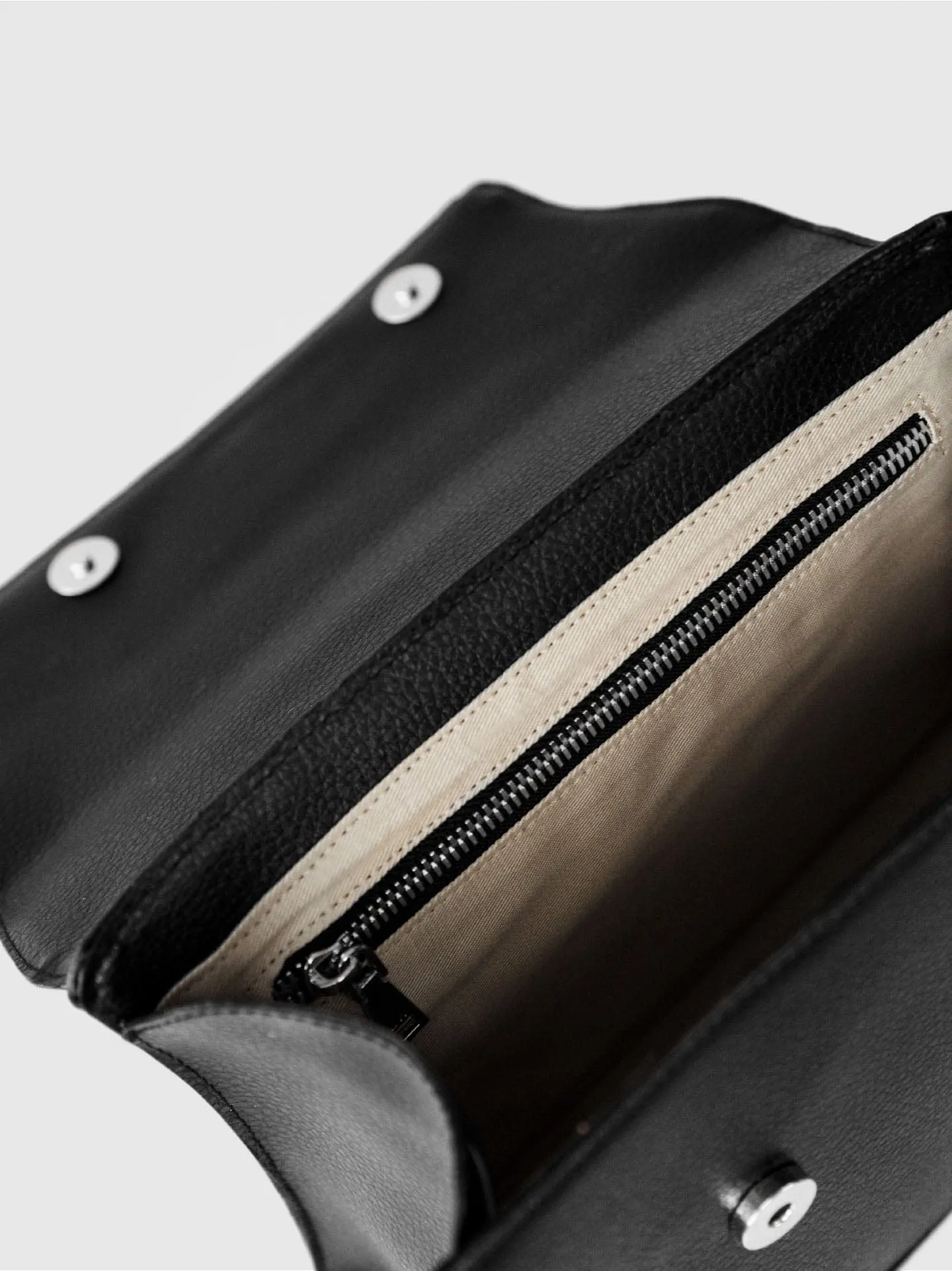 Ivy MIRUM® Leather Vegan Handle Bag |  Black & Silver
