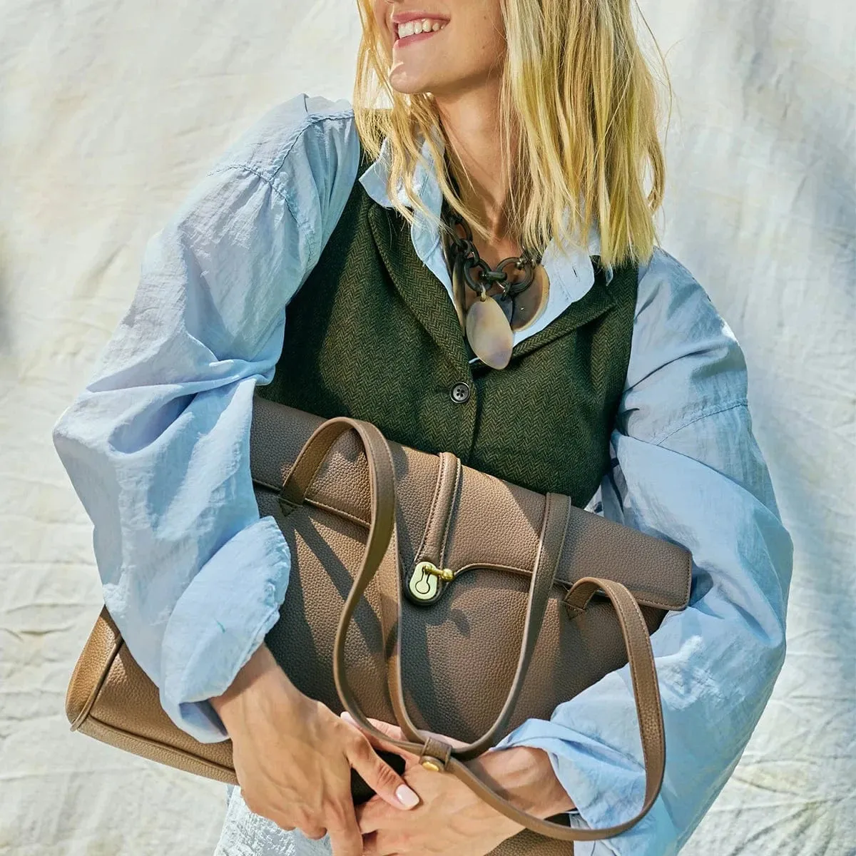 Lock Vegan Leather Tote Upgrade Edition | Latte Pebbled