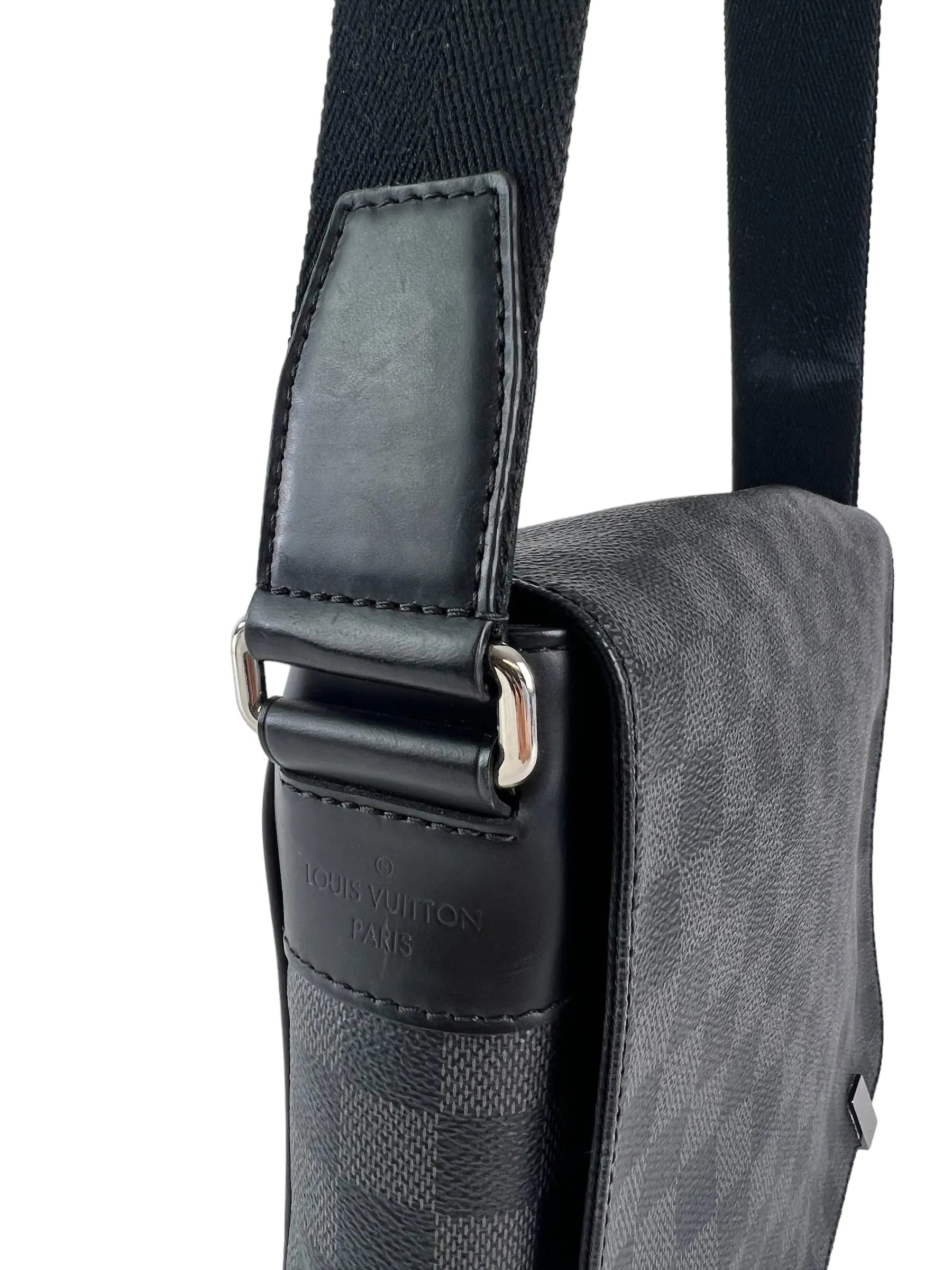 Louis Vuitton Damier Graphite Canvas Messenger