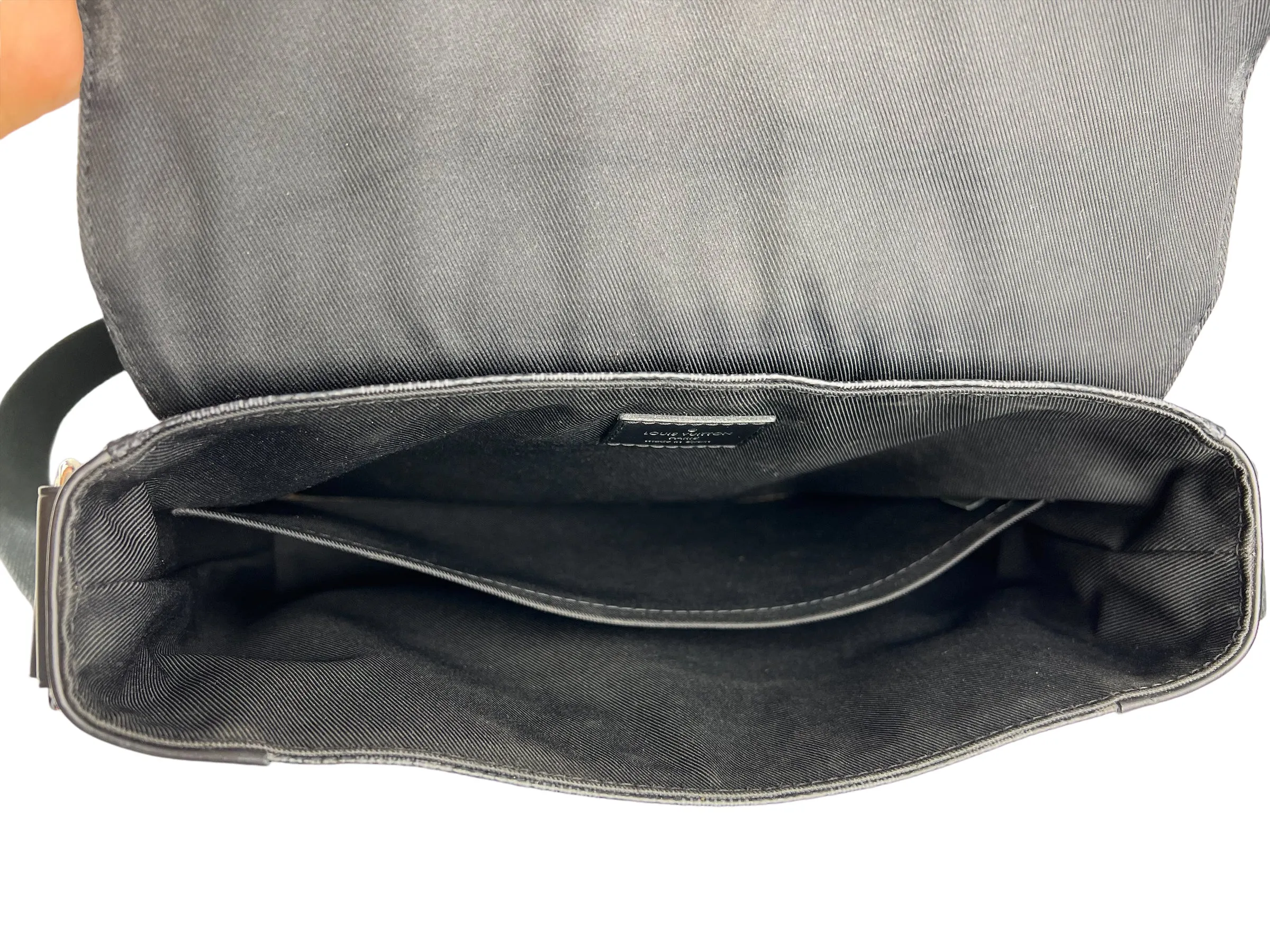Louis Vuitton Damier Graphite Canvas Messenger