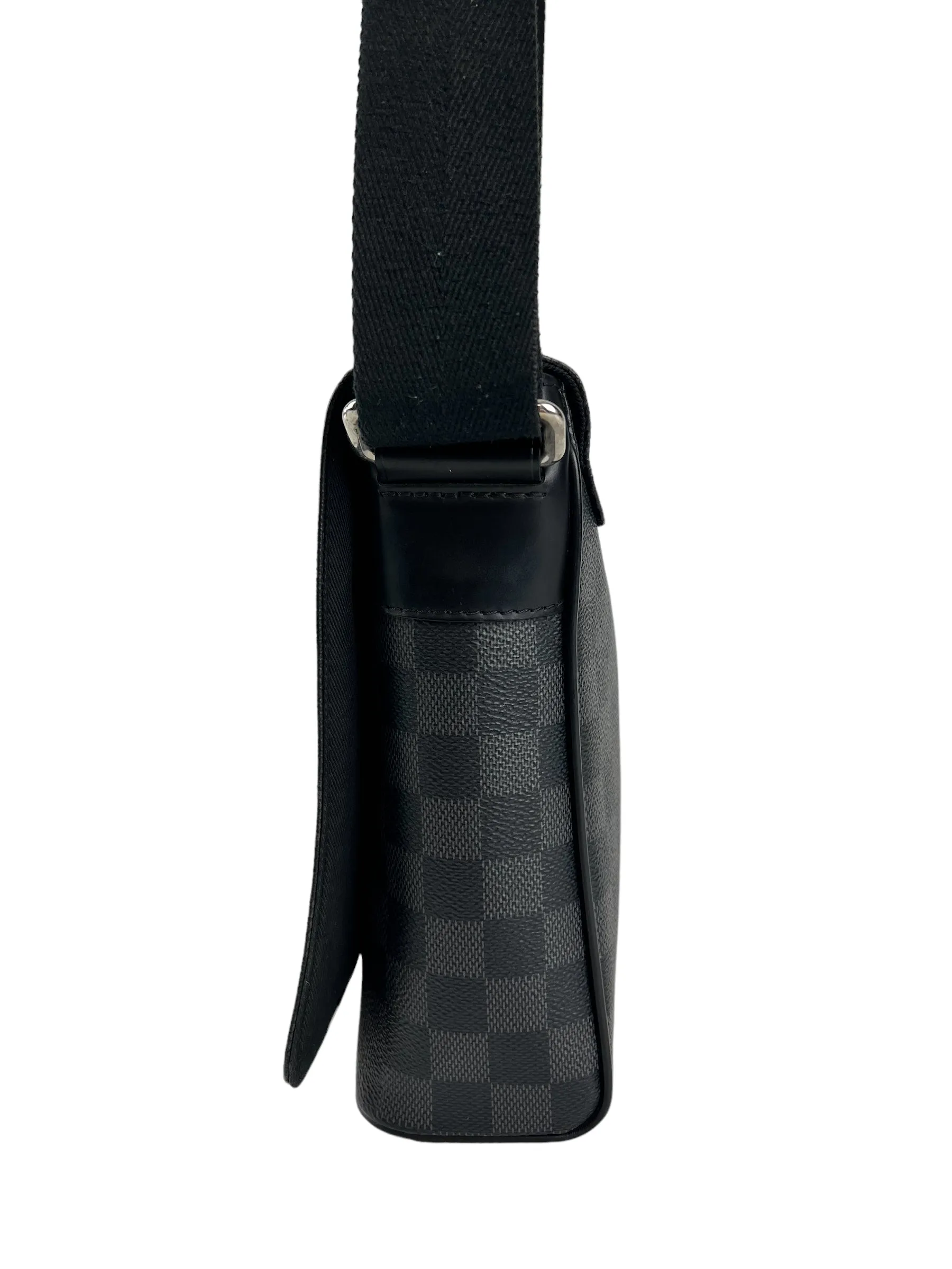Louis Vuitton Damier Graphite Canvas Messenger