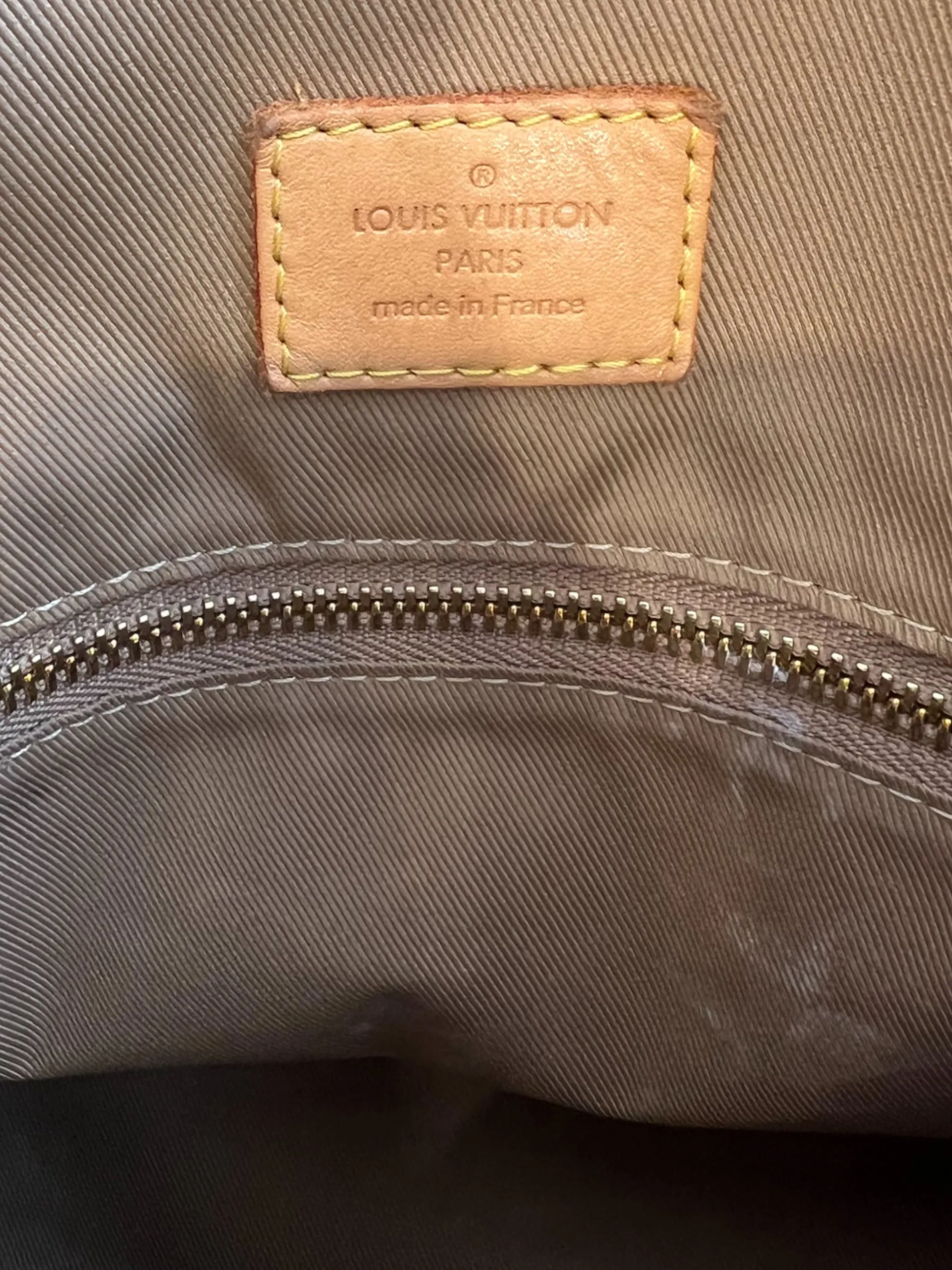 Louis Vuitton Monogram Canvas Graceful Hobo