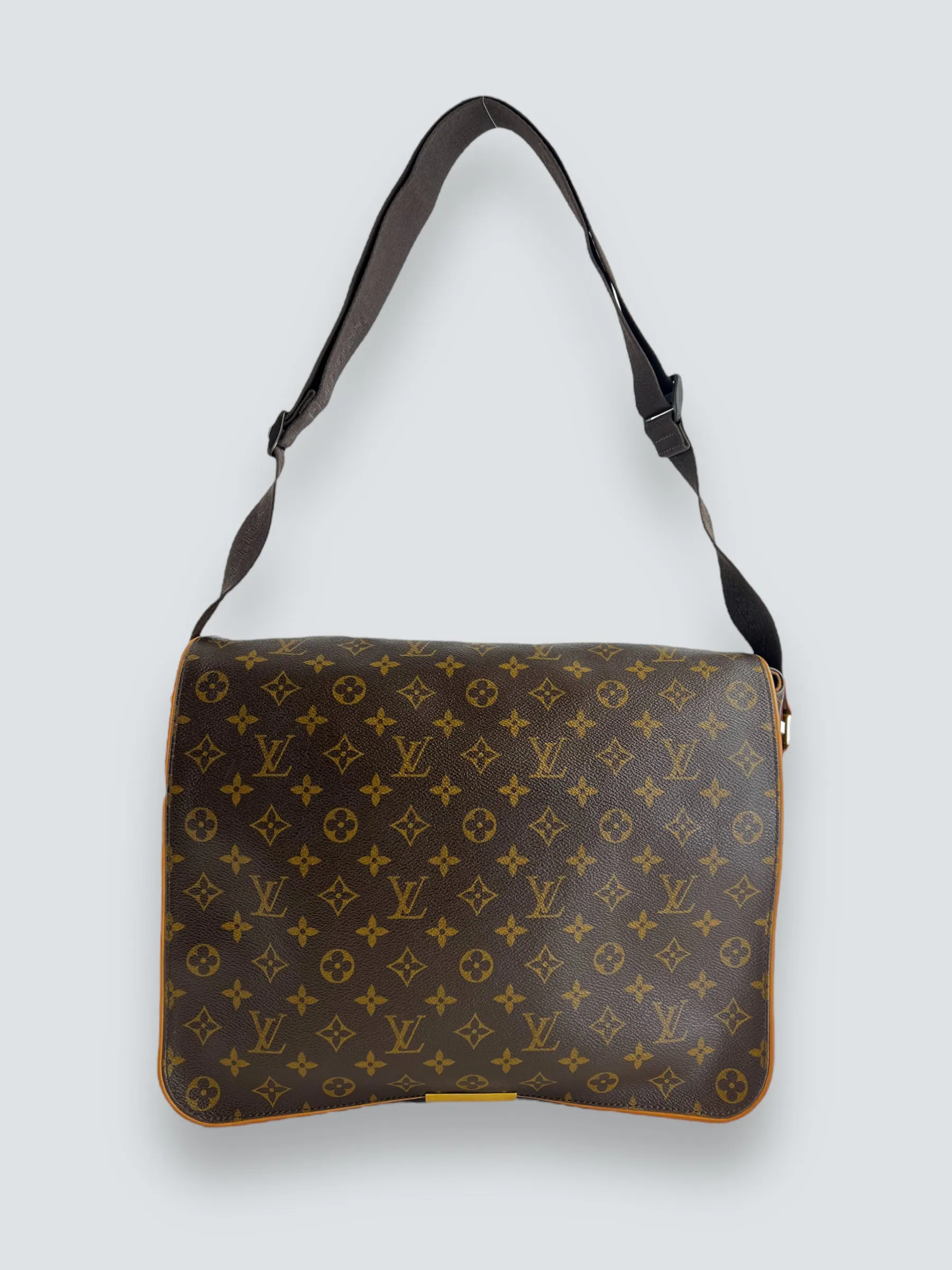 Louis Vuitton Monogram Canvas Messenger