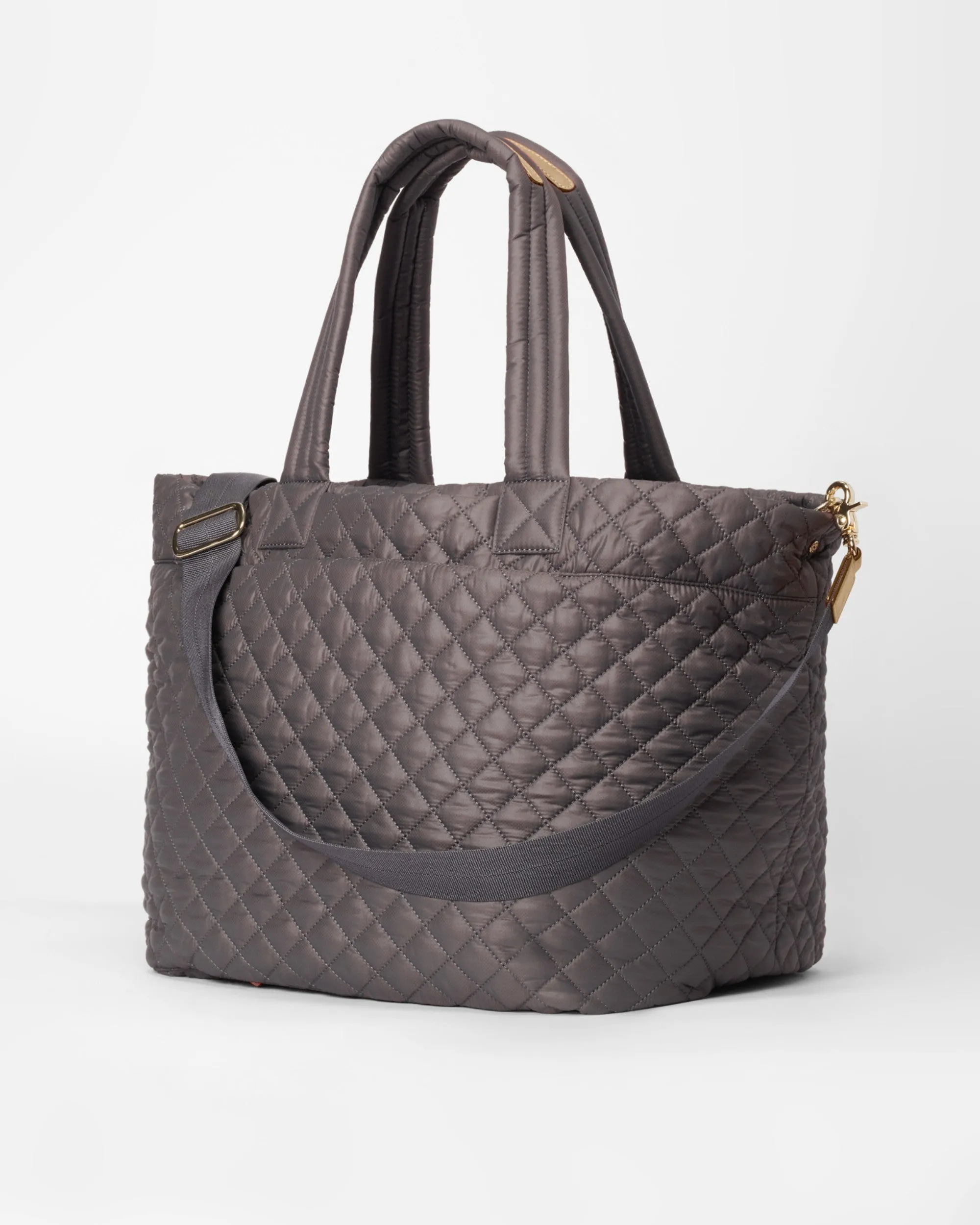 Magnet Large Metro Tote Deluxe