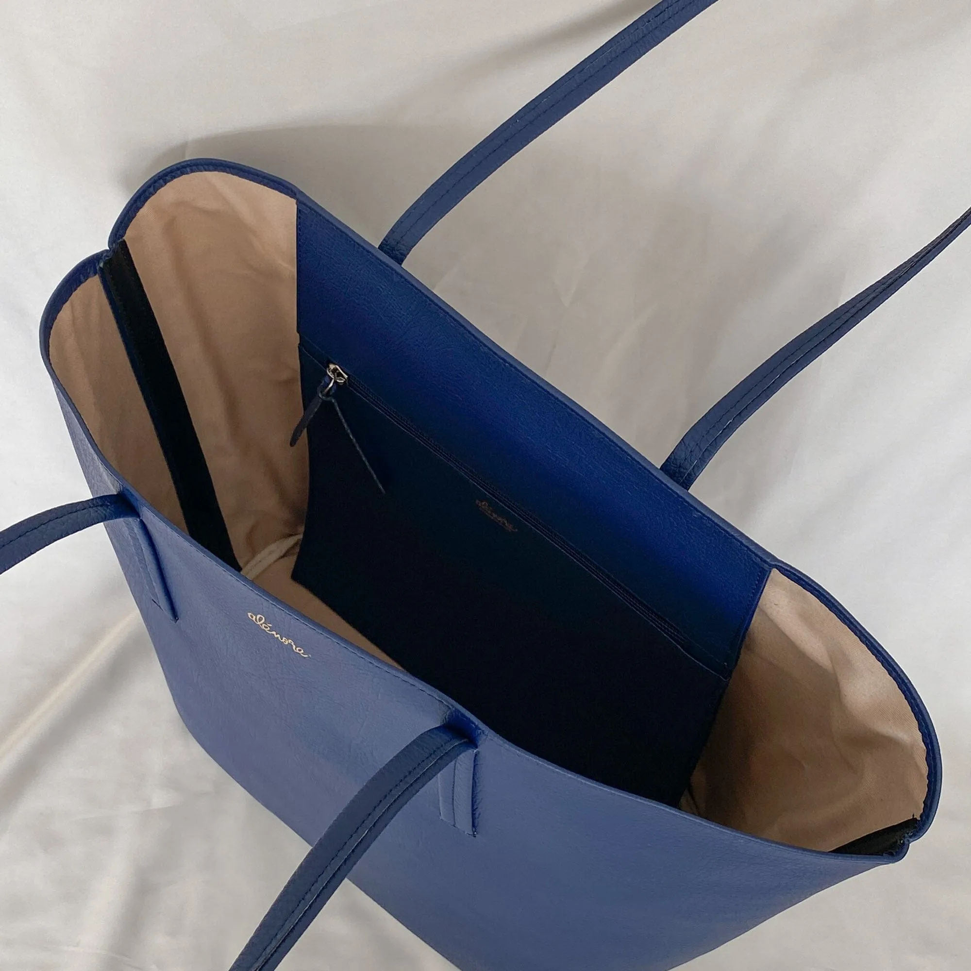 Mimosa Vegan Apple Leather Tote Bag | Navy