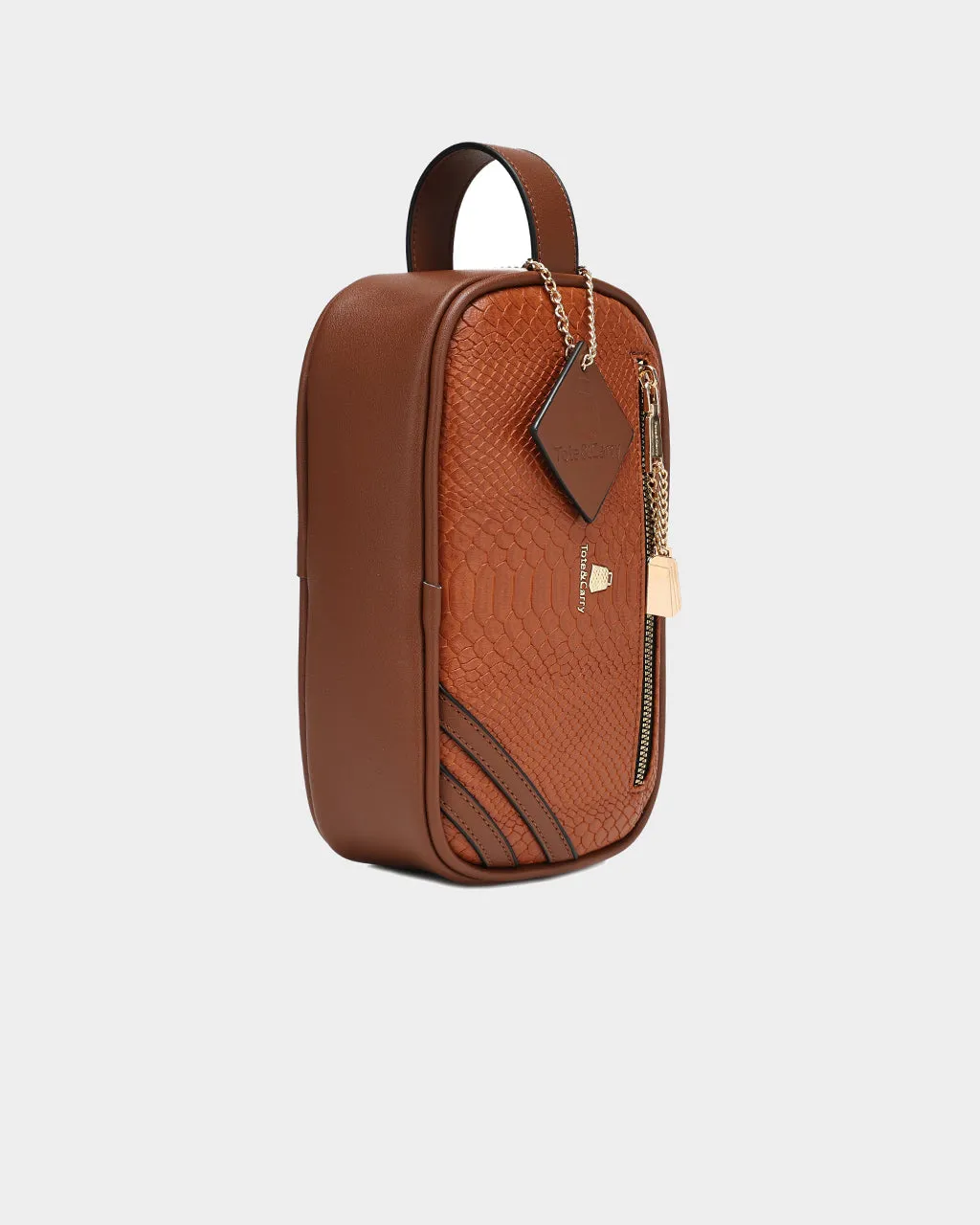 Travel Essential Kit in Caramel
