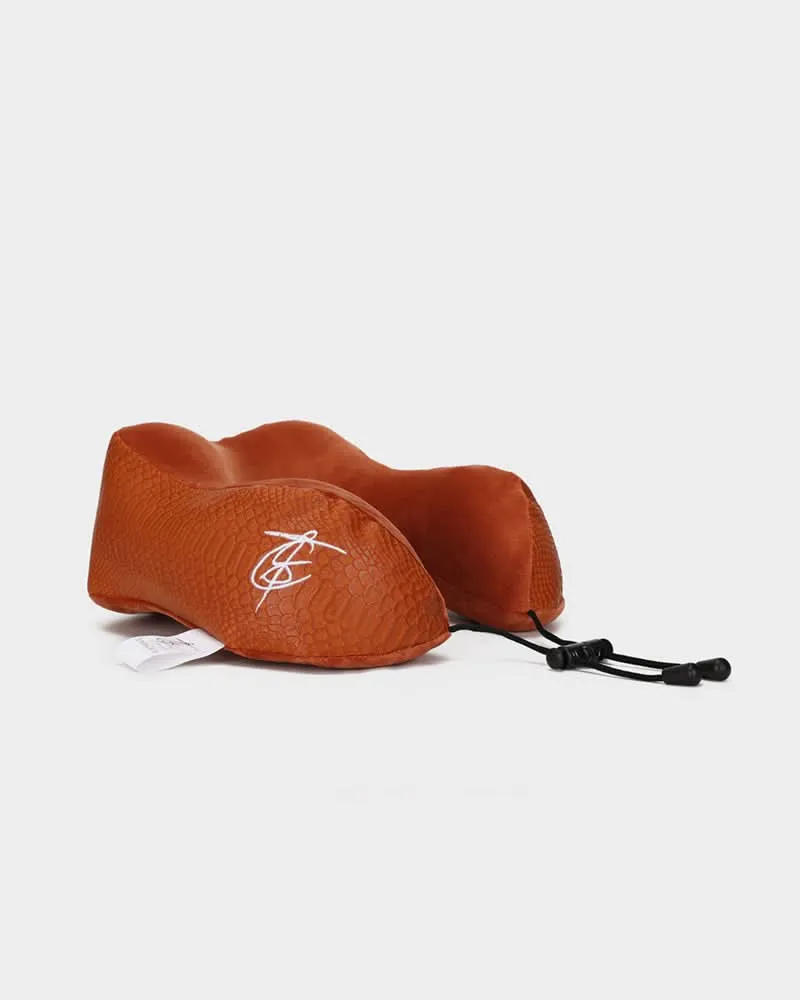 Travel Essential Kit in Caramel